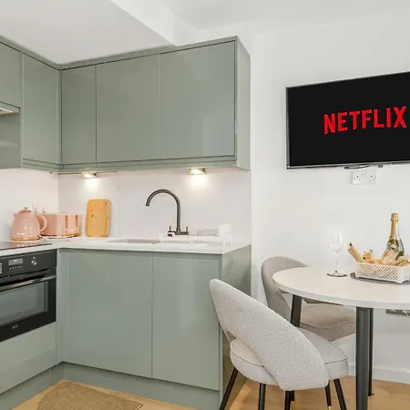 Apartman Dreamy Centre Retreat - Ideal For Couples - Pass The Keys Leeds